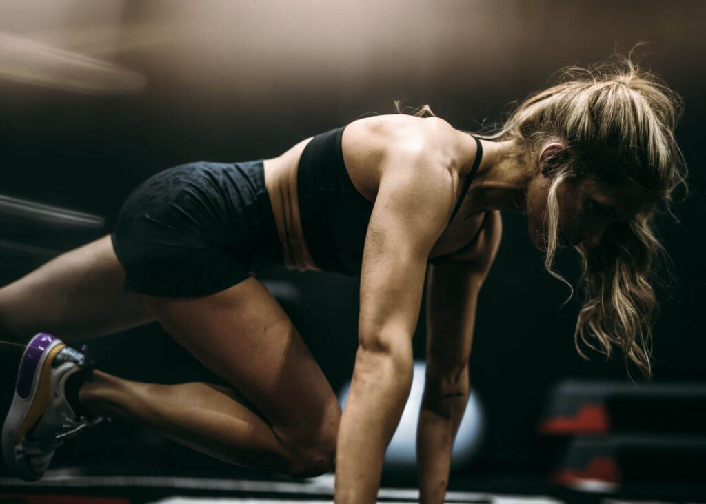 žena ve fitness centru